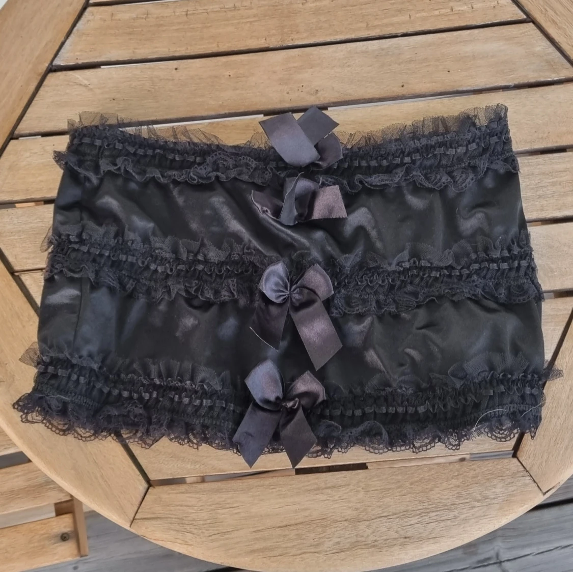 Black lace crop top