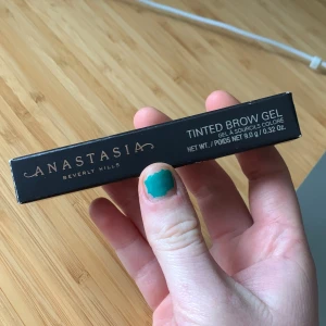 Ögonbrynsgel blonde Anastasia  - Använd en gång! Ljus ögonbrynsgel! 