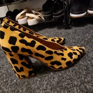 Topshop mocka klackar 38 - Helt nya. 