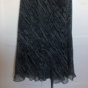 Prickig vintage kjol  - Fin kjol som passar perfekt till sommaren