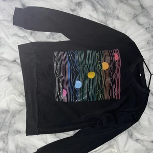 VHS tröja  - VHS tröja, köpt i london använd Max 3 gånger. Storlek M