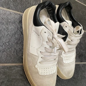 Copenhagen Studios - Säljer dessa skor från Copenhagen studios då de är lite små! Köpta i maj och knappt använda! Pris går absolut att diskutera