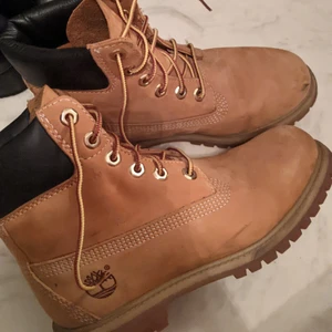 Timberlands - Timberlands som använts 1 gång. Måste sälja vidare då de är för små för mig.  