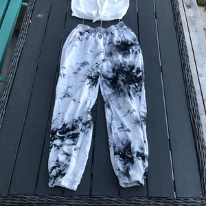 Shein - Ett par mjukis byxor från shein i storlek 152 