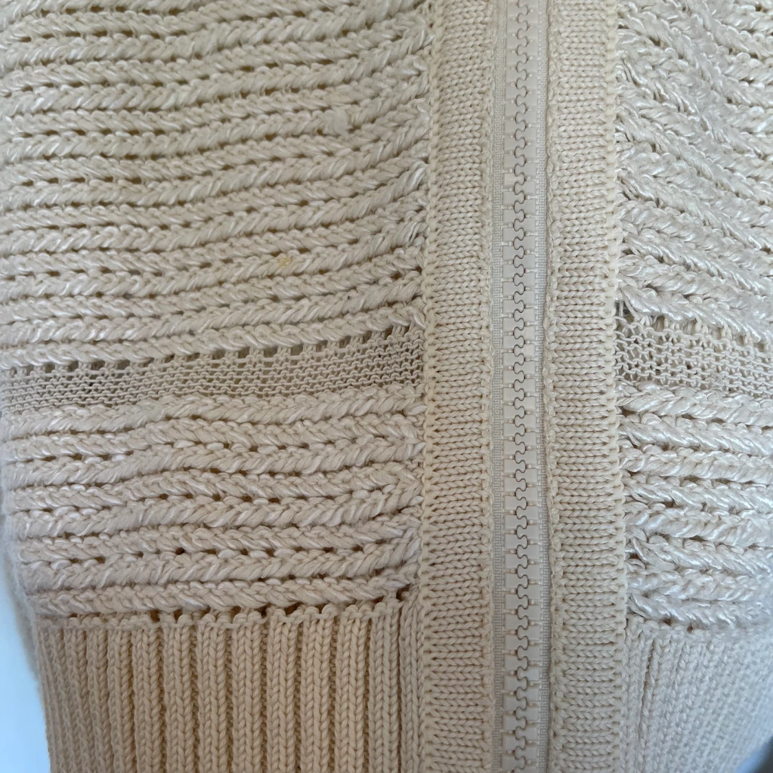 Virkad/stickad tröja - 90