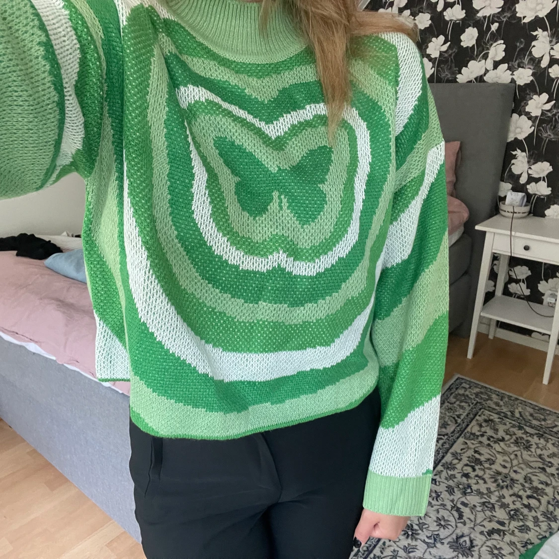 Grön stickad tröja - 90