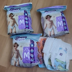 Badblöjor 3 paket plus lösa - Libero badblöjor 3paket 120kr plus 3 lösa gratis Finns på söderkulla 