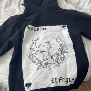 Cool elefant - Nyskick då jag tycker den är för liten 