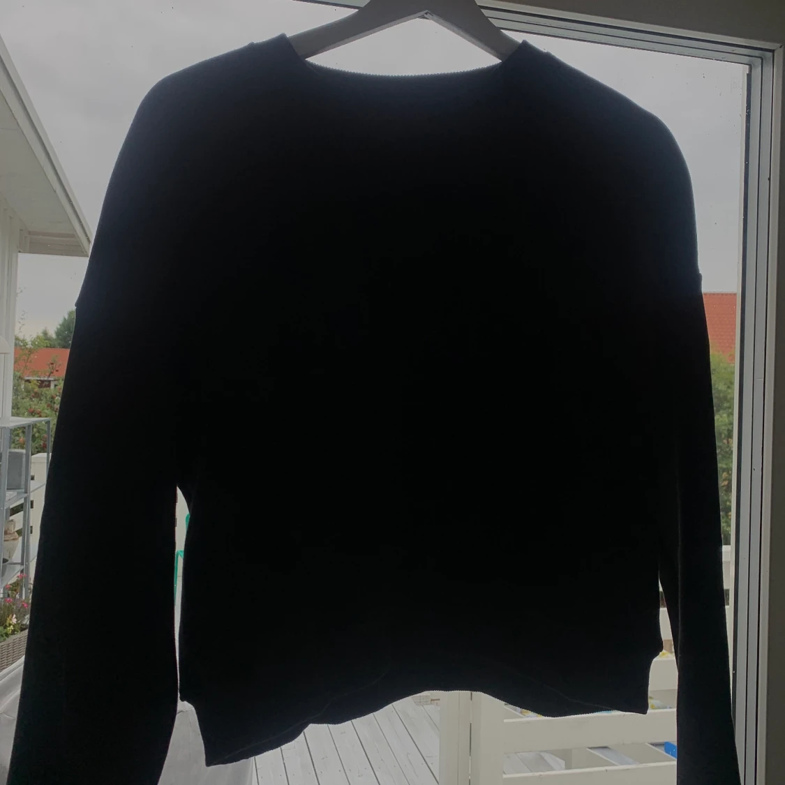 Basic sweatshirt helt ny