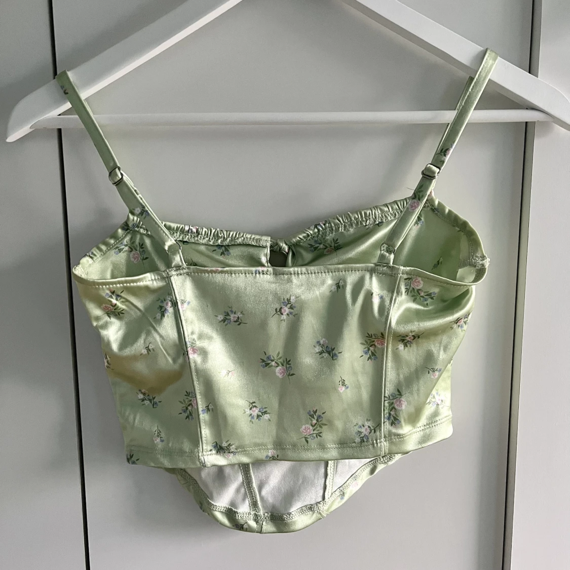 Somrig satintopp - 90