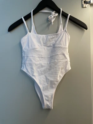 Bikini Hanna Schönberg för NAKD strl XS - Testat en gång. Säljes pga passar ej efter graviditet. Nypris 350kr 