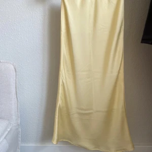 Långkjol - Endast använd 1 gång 