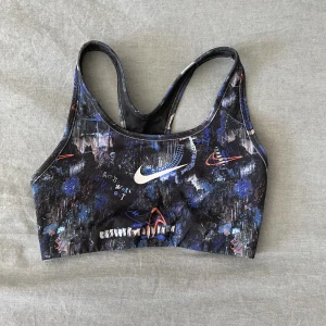 Sportbh  - Supersnygg sportbh från Nike 