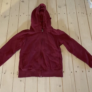 Tjocktröja  - Storlek S/ Xs