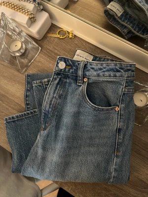 Abrand - Jeans från abrand, använda fåtal gånger. Storlek 25