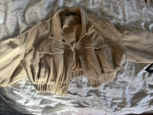 Vårjacka - Kort jacka, välanvänd