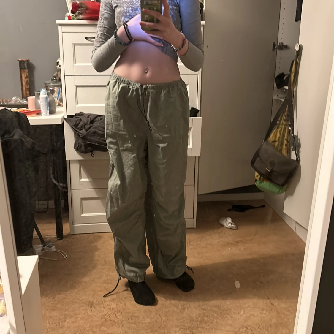 gröna parachute pants