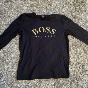 Hugo Boss  - Långarmad 