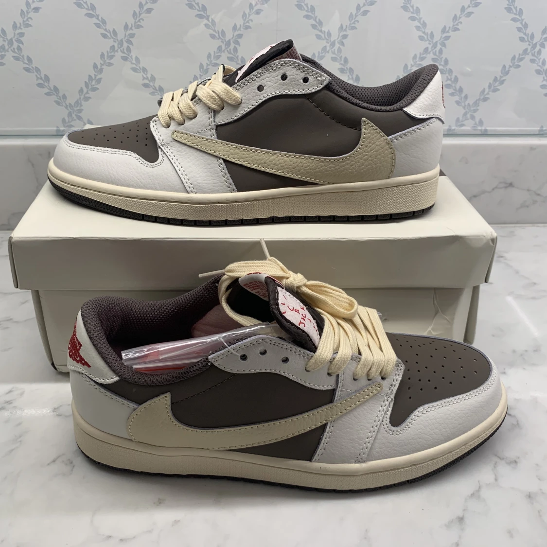 Air Jordan 1 low Travis scott Reverse Mocha