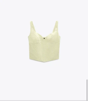 Topp - Fin grön/gul rutig topp från zara, helt ny men var lite för stor på mig 