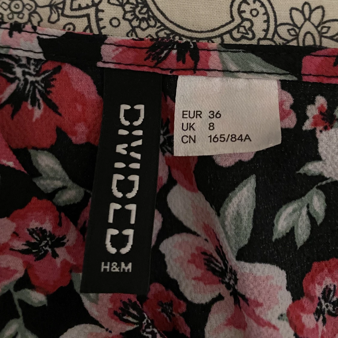 Blommig klänning - 90