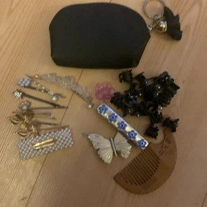 Hårkit - Ett större hårkit med många saker i 