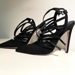 Klackar - Svarta Klackar 🖤