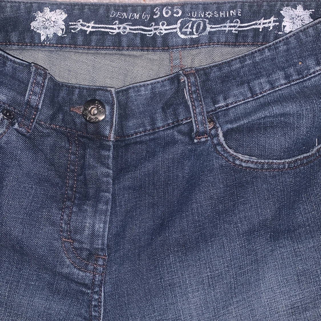 Lågmidjade jeans/ utsvängda - 90