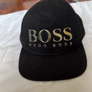 Hugo boss kepsar  - Nytt används aldrig 