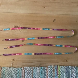 Skosnören  - 2 stycken 2 meters skosnören med namnet Stina på