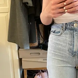 Jättefina jeans från Gina tricot 