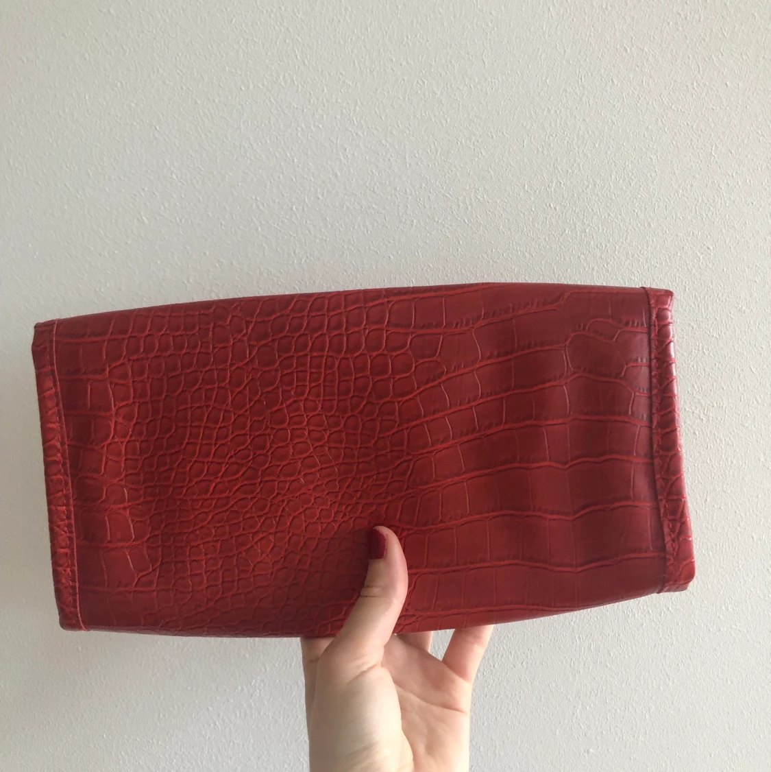 Röd kuvertväska - 90