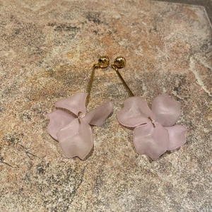 Örhängen  - Pastel Lilafärgade örhängen 