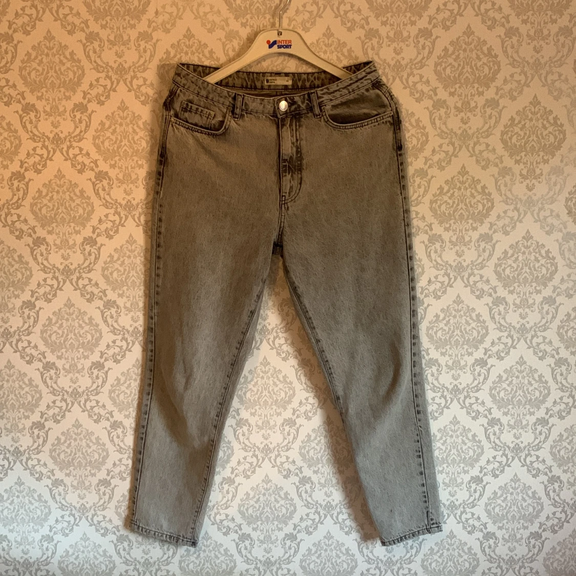 Gina tricot gråa jeans - 90