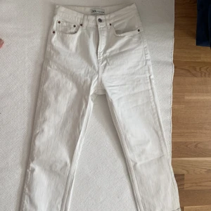 Jeans vita  - Vita jeans hög midja från zara 