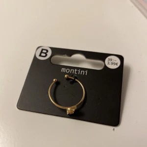 Guld ring  - Guld ring med bokstaven ”b”, oöppnad!