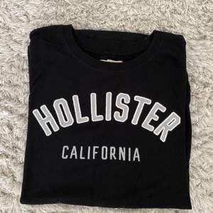 Hollister t-shirt i storlek xs. 