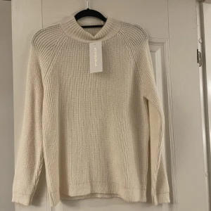 Stickad tröja från Chiquelle  - Oanvänd, onesize