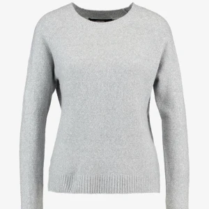 Stickad tröja - Superfin grå stickad tröja från vero moda❤️ kan skivk bilder på 