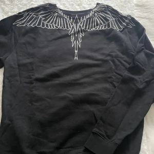 Marcelo Burlon tröja - Ord pris 3000kr , Sparsamt använd storlek XL
