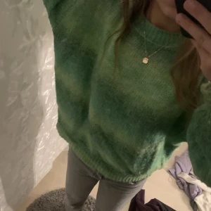 Grön stickad tröja  - Superfin stickad tröja med skönt material💖