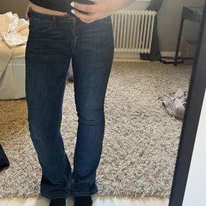 Bootcut jeans  - Säljer mina snygga lågmidjade bootcut jeans. 150kr+ frakt 