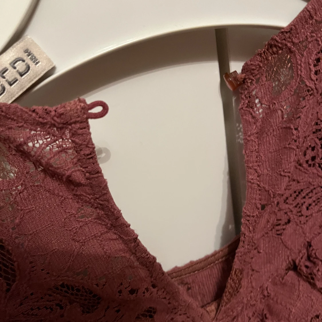 Fin spetsklänning! - 91