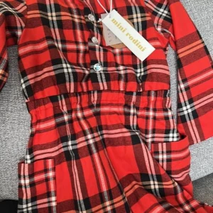 Klänning mini rodini NWT - Helt ny klänning i 104/110 från mini rodini med lappar på 
