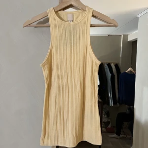 Sommarlinne  - Nypris 199kr. Prislapp kvar.