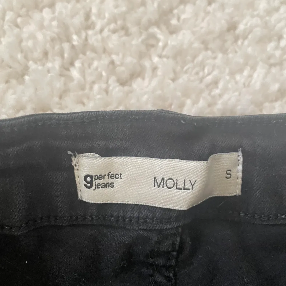 Tighta Molly jeans ifrån Gina tricot, använda. Jeans & Byxor.