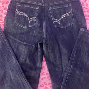 Baggy byxor - Coola baggy byxor med nice bakficka 