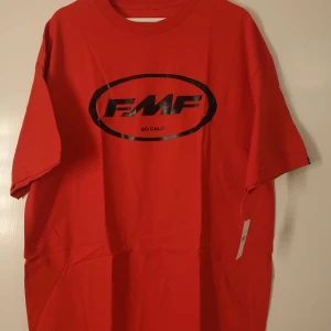 FMF tröja röd - En röd FMF tröja