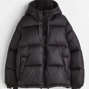 Hm puffer jacka - Skulle vilja byta min jacka i strl S till XS eller XXS💕