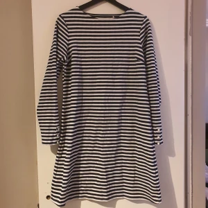 Klänning, holly & white lindex - Storlek m